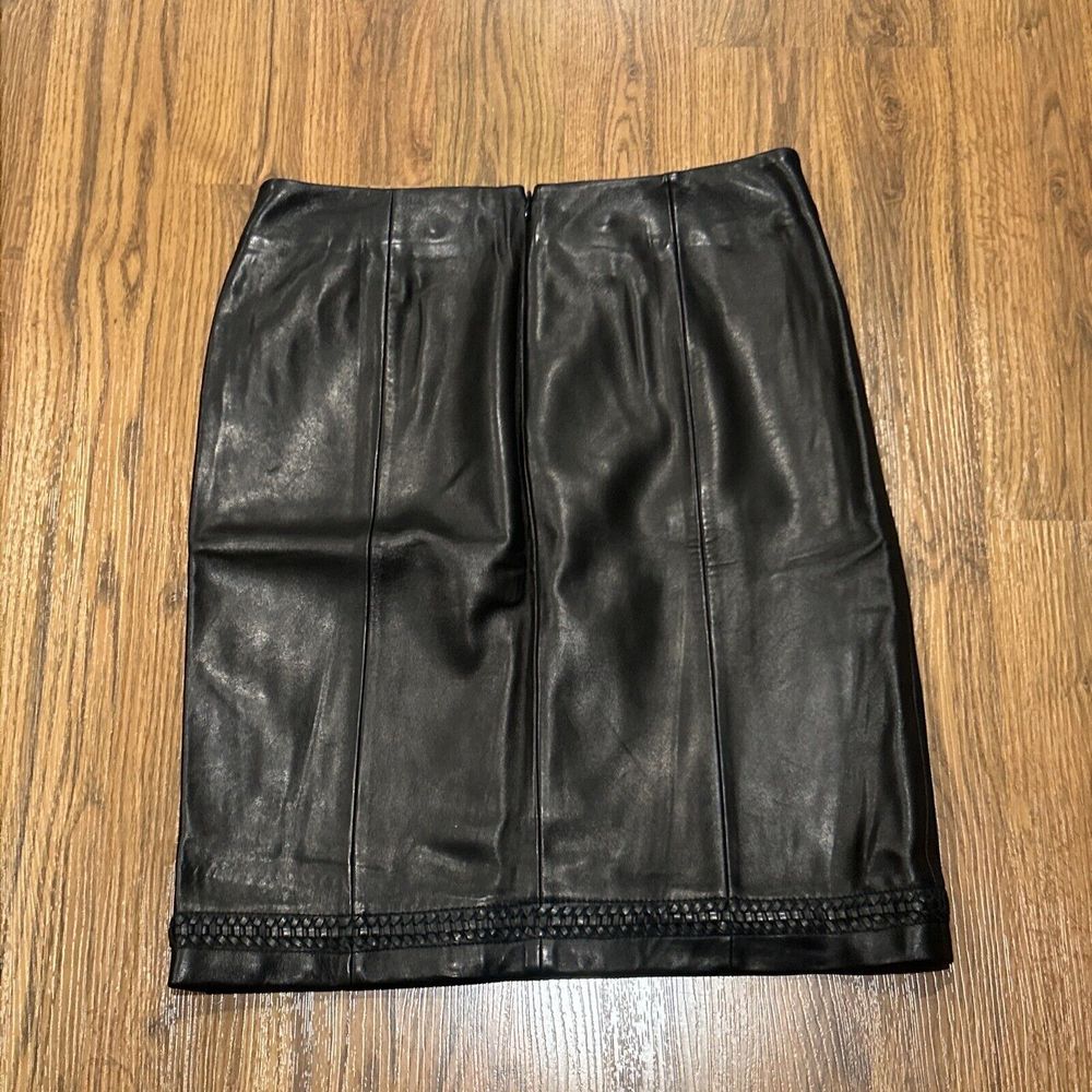 Casual Corner Skirt Womens Size 8 Black Leather Buttery Soft Braided Trim Accent